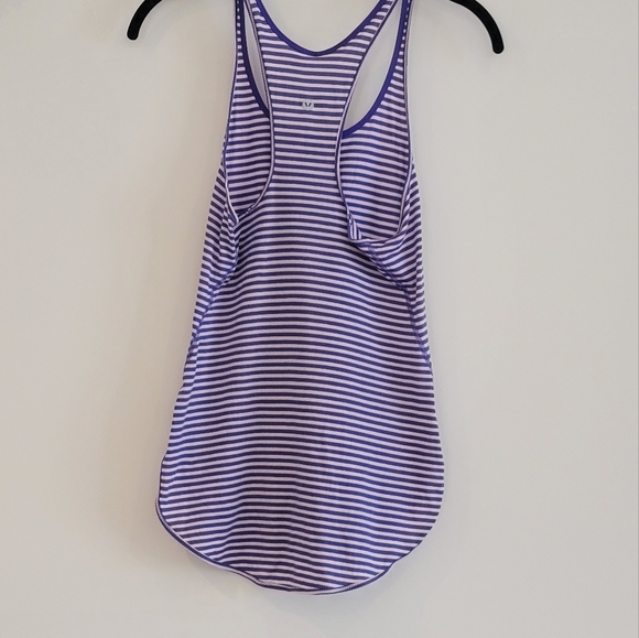 Lululemon tank - Picture 2 of 2